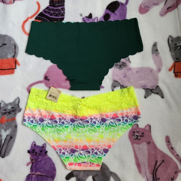 Two Pairs of Small Hipster Panties - Picture 5 of 5